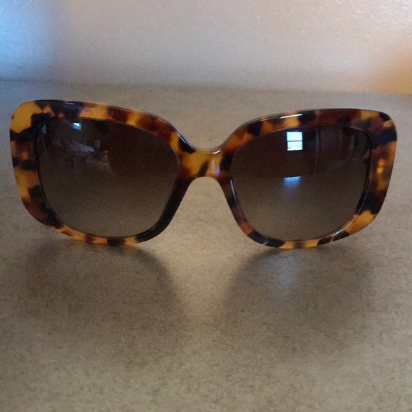 Versace shades - Picture 1 of 5